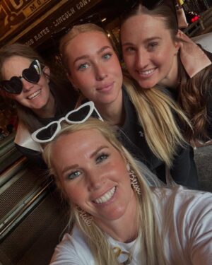 Amberley Snyder Instagram - 💍 Bride to Be with the best girls I could ask for!! 💕

#amberleysnyder #walkriderodeo #fairytalewedding #2025bride #disneybride