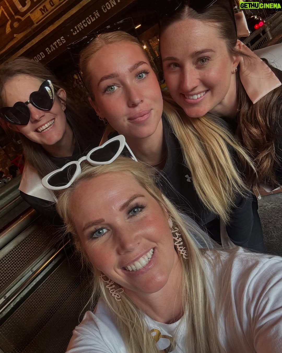 Amberley Snyder - 17.6K Likes - 💍 Bride to Be with the best girls I could ask for!! 💕
#amberleysnyder #walkriderodeo #fairytalewedding #2025bride #disneybride