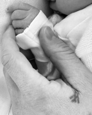 Amy Jackson Instagram - Welcome to the world, baby boy.
Oscar Alexander Westwick 🤍