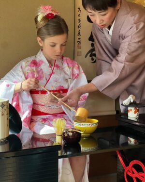 Amy Smart Instagram - We went all in and experienced kimonos and a tea ceremony!! So many layers and beautiful but whoa they were tight! Matcha matcha 🍵 Kyoto