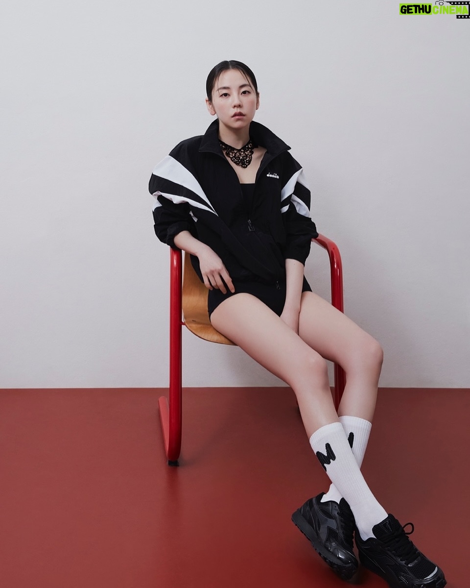 An So-hee - 23.7K Likes - 🩶🩵 @diadora_korea ❤️🖤 #디아도라 #didora