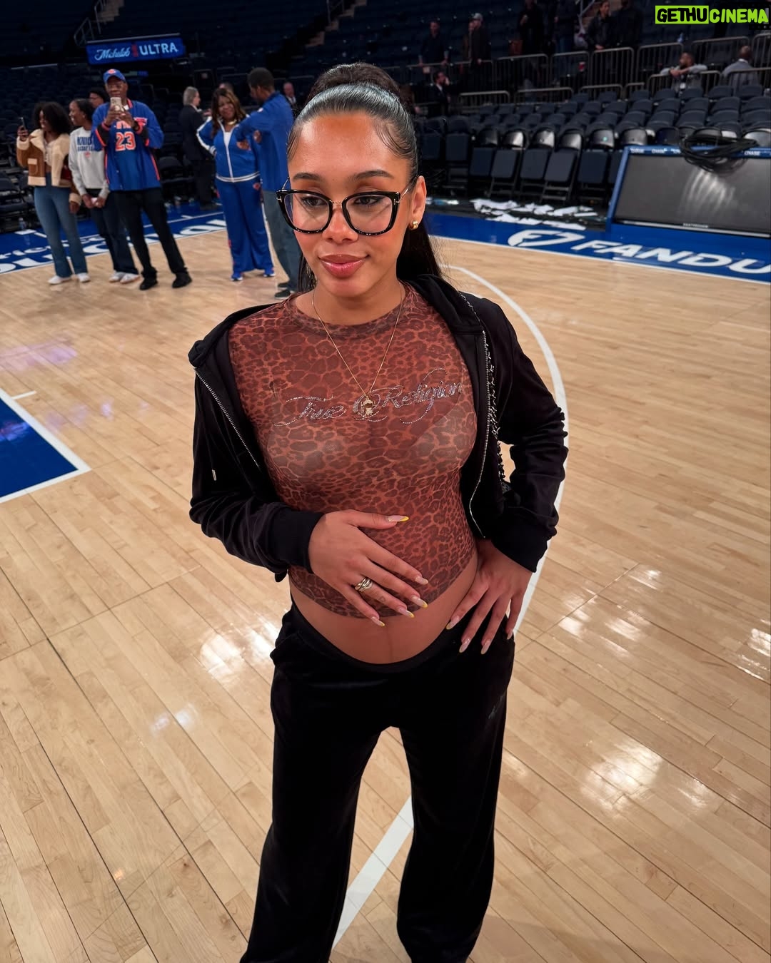 Ana Giulia Zortea - 49.7K Likes - game day with mom and Ace