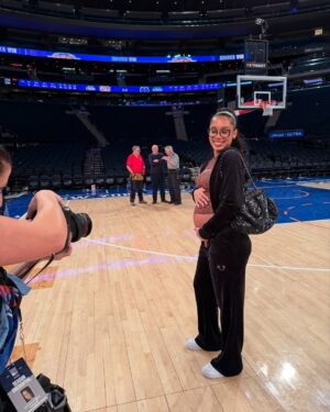 Ana Giulia Zortea Instagram - game day with mom and Ace