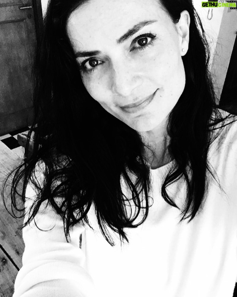 Ana Maria Orozco - 59.8K Likes - Aceptando el reto🖤
Gracias a estas mujeres divinas, @liliortizvon, @lacrispetica, @adytapaz