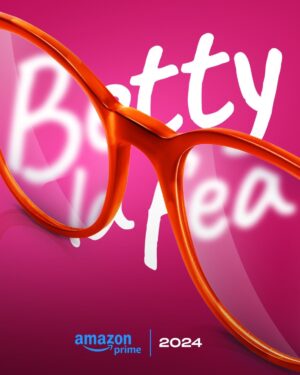 Ana Maria Orozco Instagram - ¿Cómo se dice 'Próximamente' en francés? #BettyLaFea #PrimeVideoLat