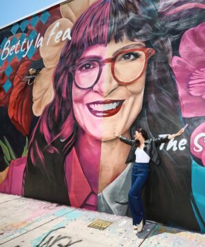 Ana Maria Orozco Instagram - More Betty than ever 🤓💜

#BettyLaFea, The Story Continues streams July 19 on @PrimeVideo.

🎨: @disem305 
📷: @ottomejiaphotography