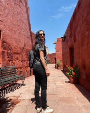 Ana Maria Orozco Instagram - Visita al impresionante Monasterio de Santa Catalina, en Arequipa, con @anaorozcoof ❤️
Inolvidable.