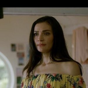 Ana Maria Orozco Instagram - Muy orgullosa de haber tenido la oportunidad de participar en “Perdida”, @PerdidaTV, una producción impecable, con un trabajo elaborado y minucioso de guion y de dirección. Ha sido un gran reto actoral del que me siento sumamente agradecida.
Ni hablar de mis compañeros de elenco, puro talento, entrega y pasión! 
@Natxolopez, @antena3com, @atresmediacom, @PerdidaTV 
Martes, 10:45 pm por Antena 3.

Foto, cortesía de @perdidalaserie 🙏😉