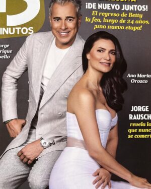 Ana Maria Orozco Instagram - Hermosas fotos de @hernanpuentes para la revista 15 Minutos Colombia. ✨✨✨

Gracias, @15minutosco por la entrevista tan cálida y respetuosa.

Gracias, @alejandrodelgado629 / Maquillaje y peinado.
Gracias, @pausan2015 / Styling