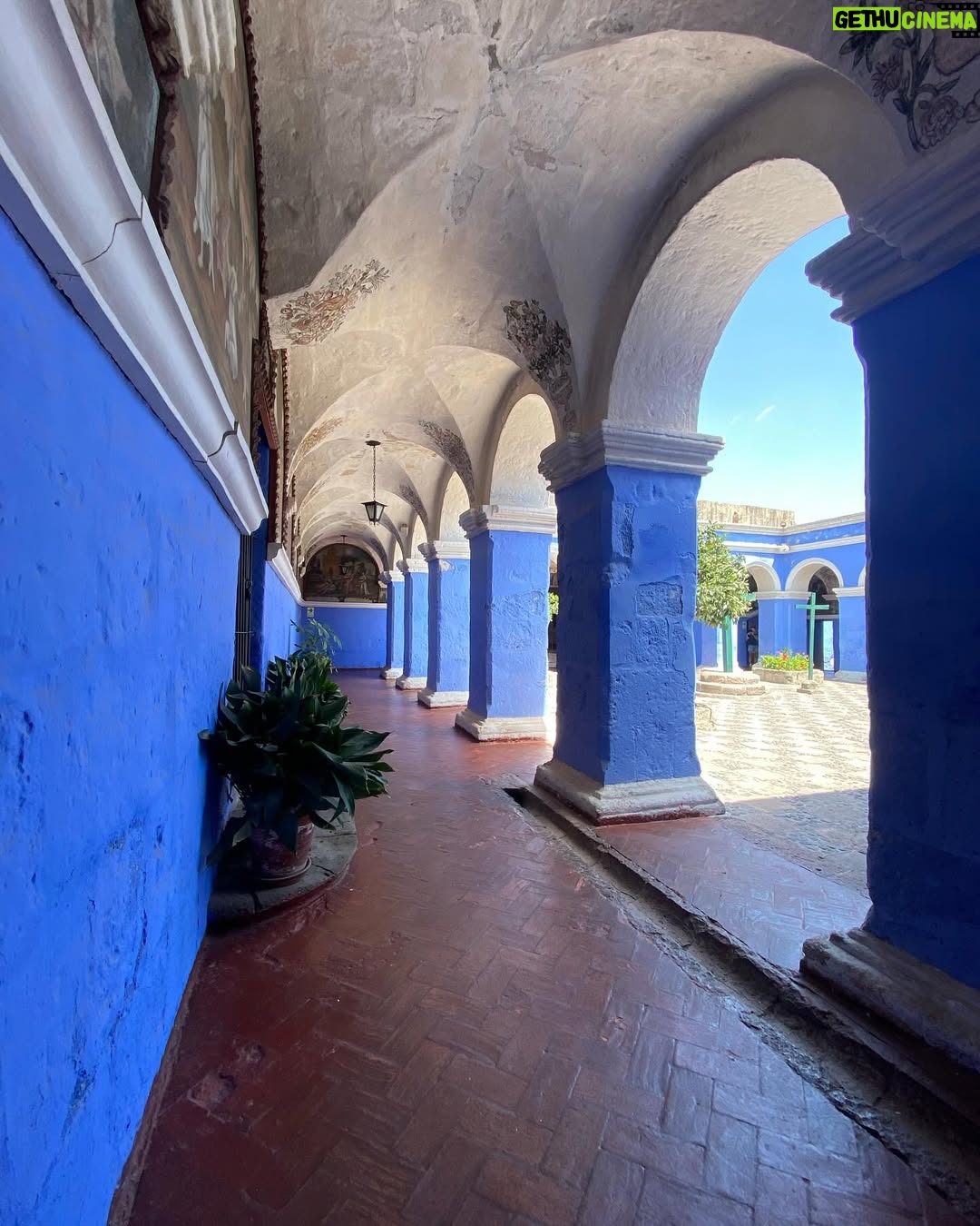 Ana Maria Orozco - 25.9K Likes - Visita al impresionante Monasterio de Santa Catalina, en Arequipa, con @anaorozcoof ❤️
Inolvidable.