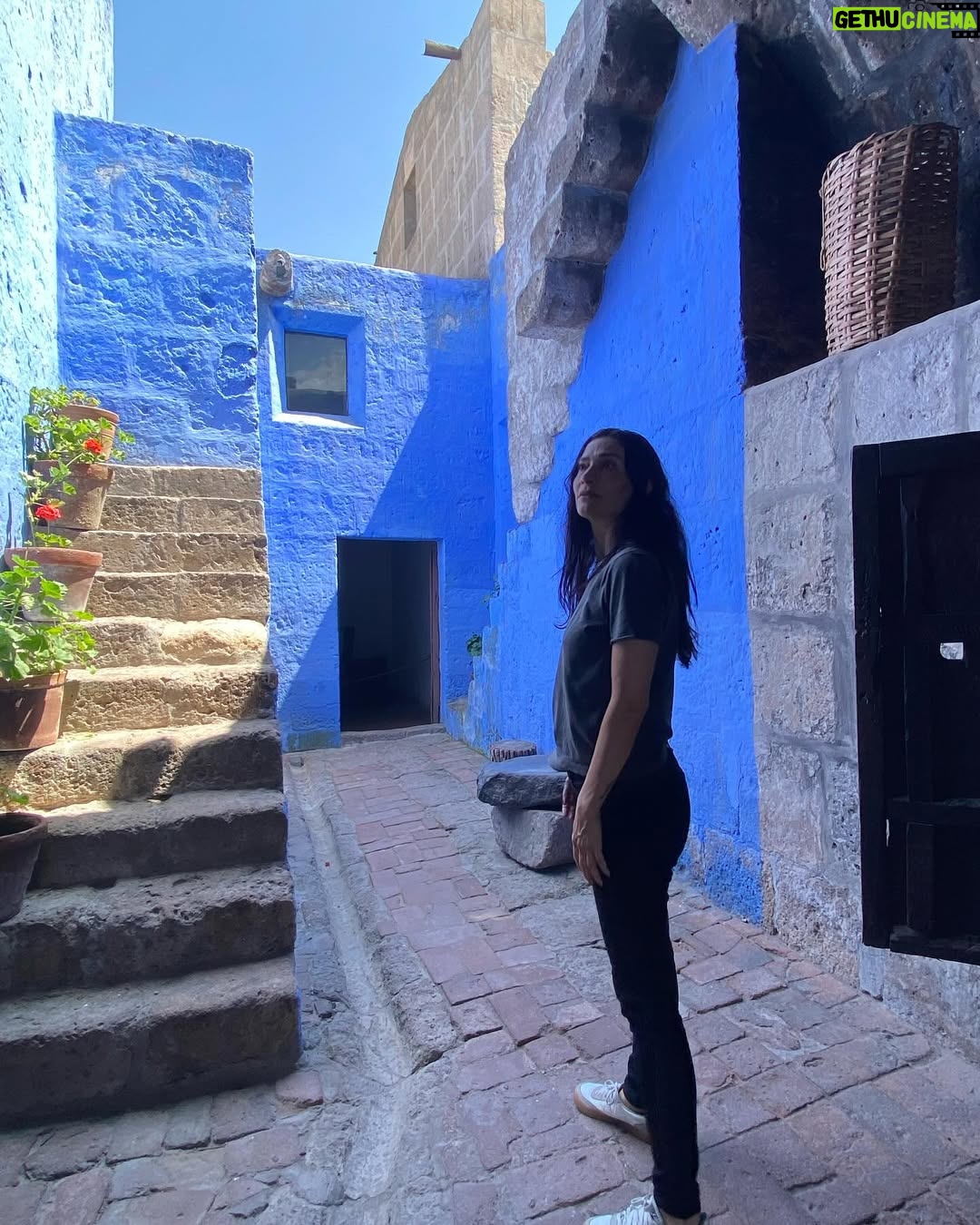 Ana Maria Orozco - 25.9K Likes - Visita al impresionante Monasterio de Santa Catalina, en Arequipa, con @anaorozcoof ❤️
Inolvidable.