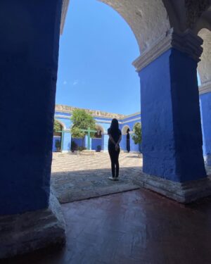 Ana Maria Orozco Instagram - Visita al impresionante Monasterio de Santa Catalina, en Arequipa, con @anaorozcoof ❤️
Inolvidable.