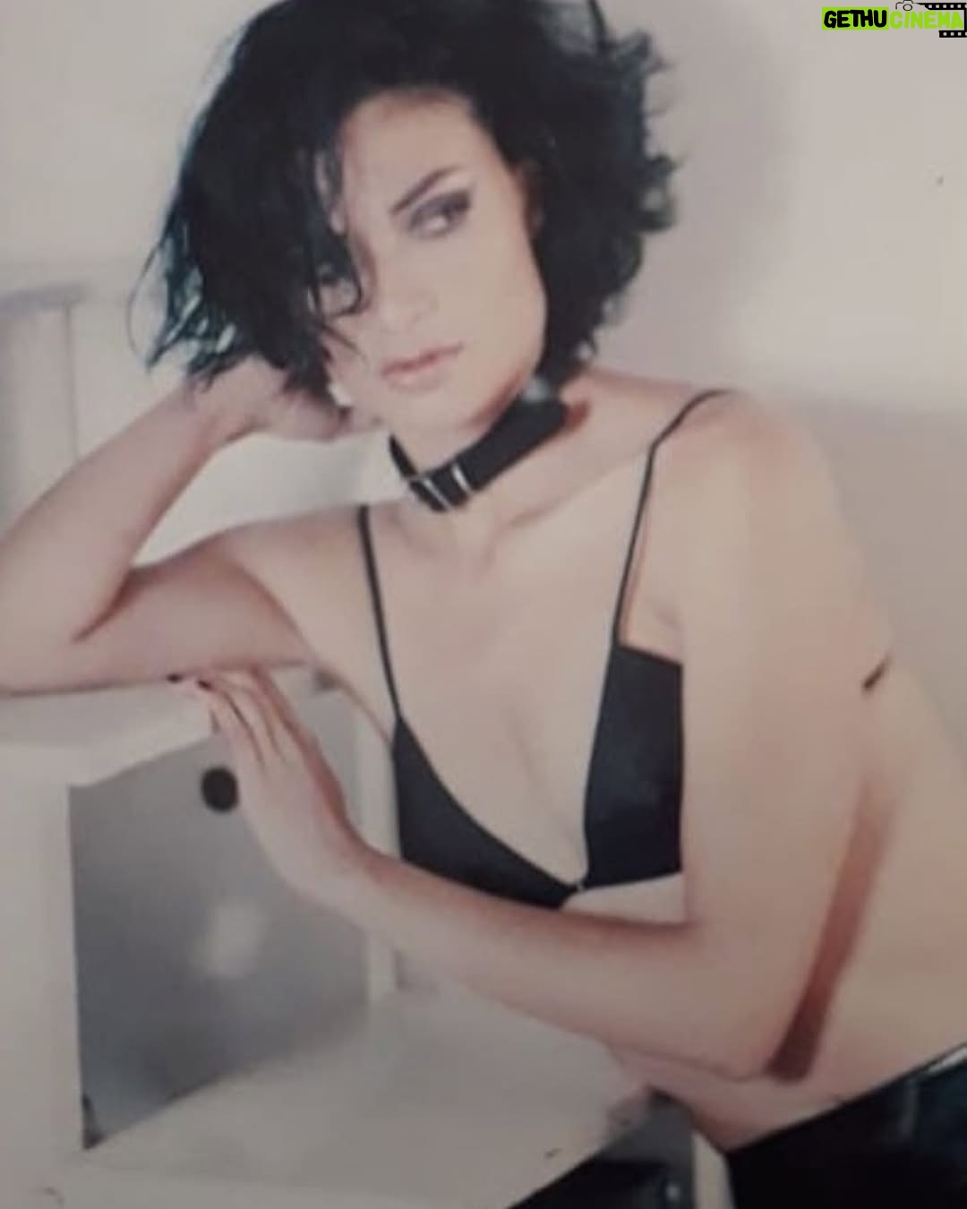 Ana Maria Orozco - 65.6K Likes - Nicole. “El Colombian Dream”, dir. Felipe Aljure.
Photo, German Baron. NY. 2004