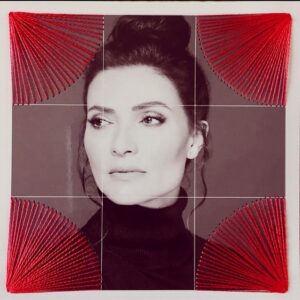 Ana Maria Orozco Instagram - Foto bordada a mano por mi hermanita adorada, Juliana❤️/ @stitchingmyart.