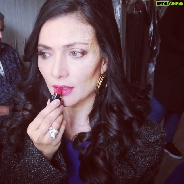 Ana Maria Orozco - 24.9K Likes - Nuevo personaje para una serie espectacular!!!
Se viene “Perdida”, (por eso la mirada...😜), un proyecto de lujo con un equipazo y un elenco increíble! Qué dicha! @antena3com, @mediapro, @atresmediacom 🙏✨✨✨
(@julianelgatto, @makeuproom_byturri/ Lo máximo en maquillaje y peinado!!!)