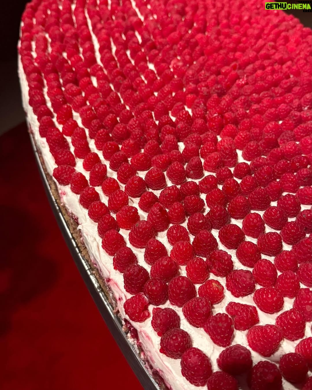 Ana Mena - 60.2K Likes - Mis prox meses consisten en terminar una peli y preparar un bodorrio 💒🥹✨🤍