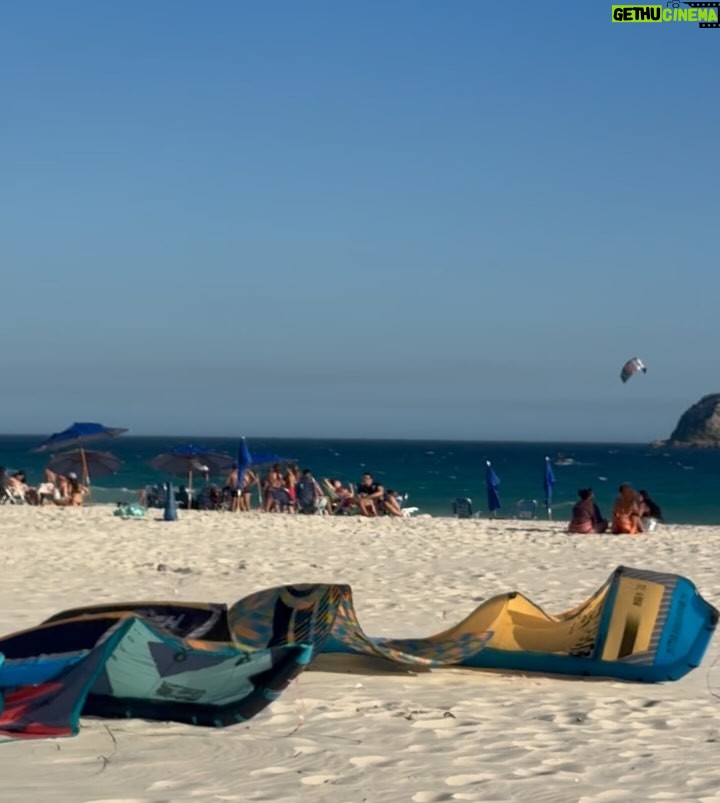 Ana Paula Minerato - 12.5K Likes - 1º de Março
aniversário do Rio de Janeiro 460 anos☀️🌴
Segunda capital do Brasil
nossa eterna Brasília(1763-1960) 🇧🇷
E que data mais que especial pra celebrar esse aniversário, com nosso carnaval tão lindo e especial e INTERNACIONAL, patrimônio nacional ❤️