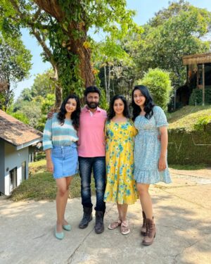 Anchana Nethrun Instagram - Fam jam 🫶🏻

📍 @wrongturnclub 

#love #family #abeneya #wayanad #vacaymode #insta #instagood