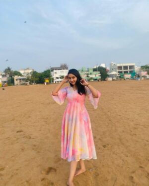 Anchana Nethrun Instagram - பூக்கள் பூக்கும் தருணம் ஆருயிரே…🌸🤍

👗 - @elegant_fashion_way 

#anchana #trending #love #flowers