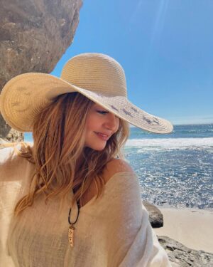 Andrea Legarreta Instagram - Paraíso… 🏝️