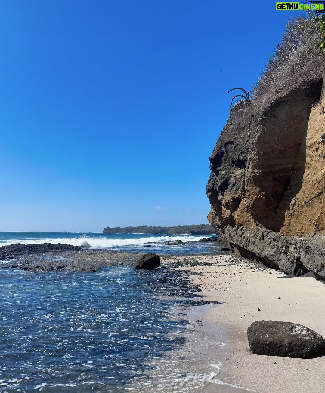 Andrea Legarreta - 51K Likes - Paraíso… 🏝️