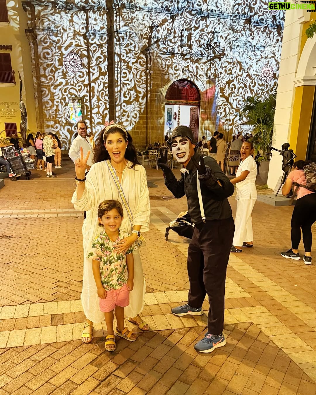 Andrea Nocetti - 5.2K Likes - Un borondo por mi linda Cartagena… #cartagena #alumbrados #alumbradoscartagena #family #love #myboys #brothers #twins #twinboys #momofboys #vacations #lucianminski #minskitwins # @lucianminski @minskitwins @lizamargomez