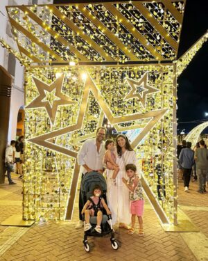Andrea Nocetti Instagram - Un borondo por mi linda Cartagena… #cartagena #alumbrados #alumbradoscartagena #family #love #myboys #brothers #twins #twinboys #momofboys #vacations #lucianminski #minskitwins # @lucianminski @minskitwins @lizamargomez