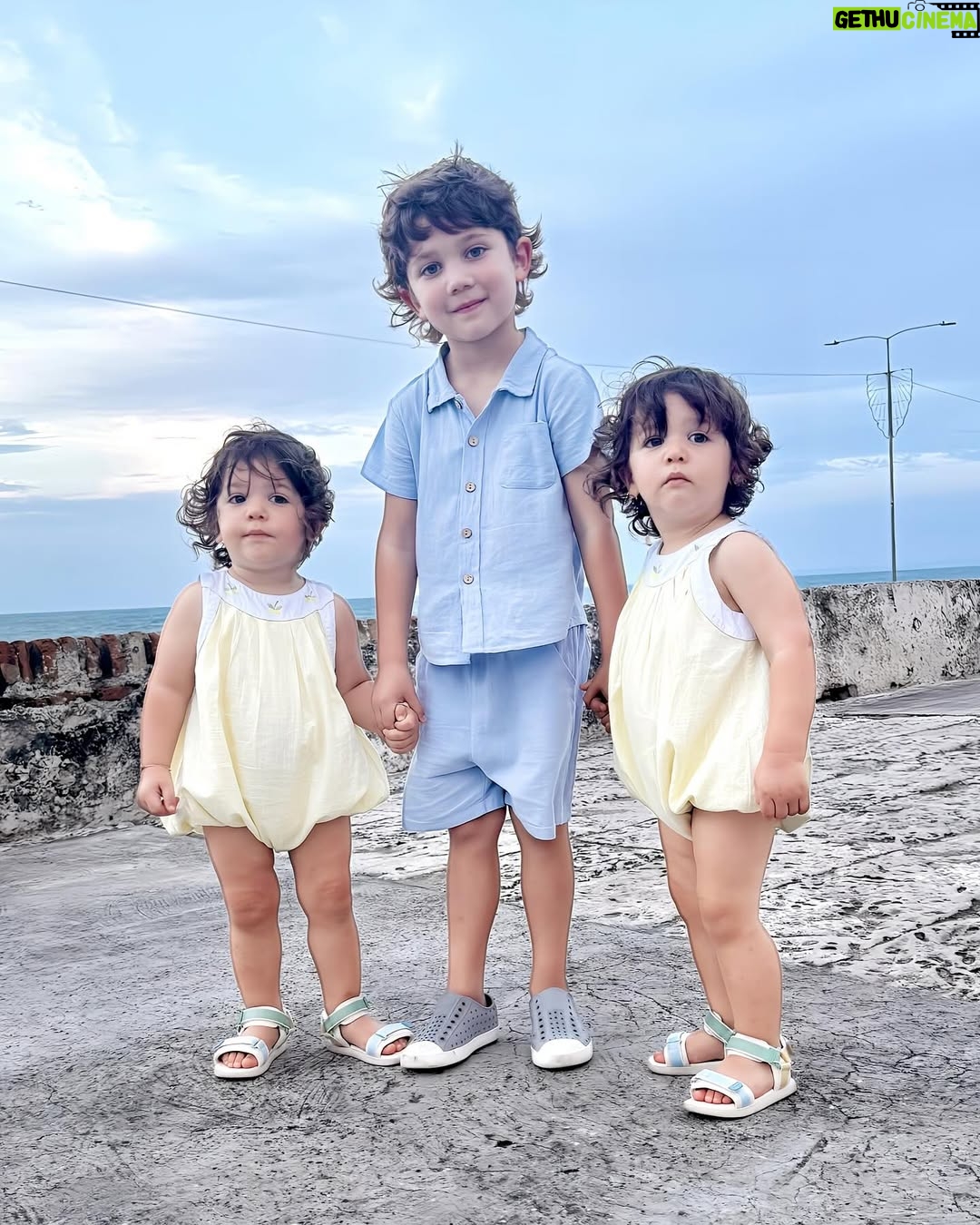Andrea Nocetti - 7.7K Likes - Mis tres tesoros… 👦🏻👦🏻👦🏻 #lucianminski #minskitwins #myboys #brothers #twins #twinboys #momofboys #cartagena #colombia #vacations #family #oldcity #love #brotherhood #brotherlove @lucianminski @minskitwins