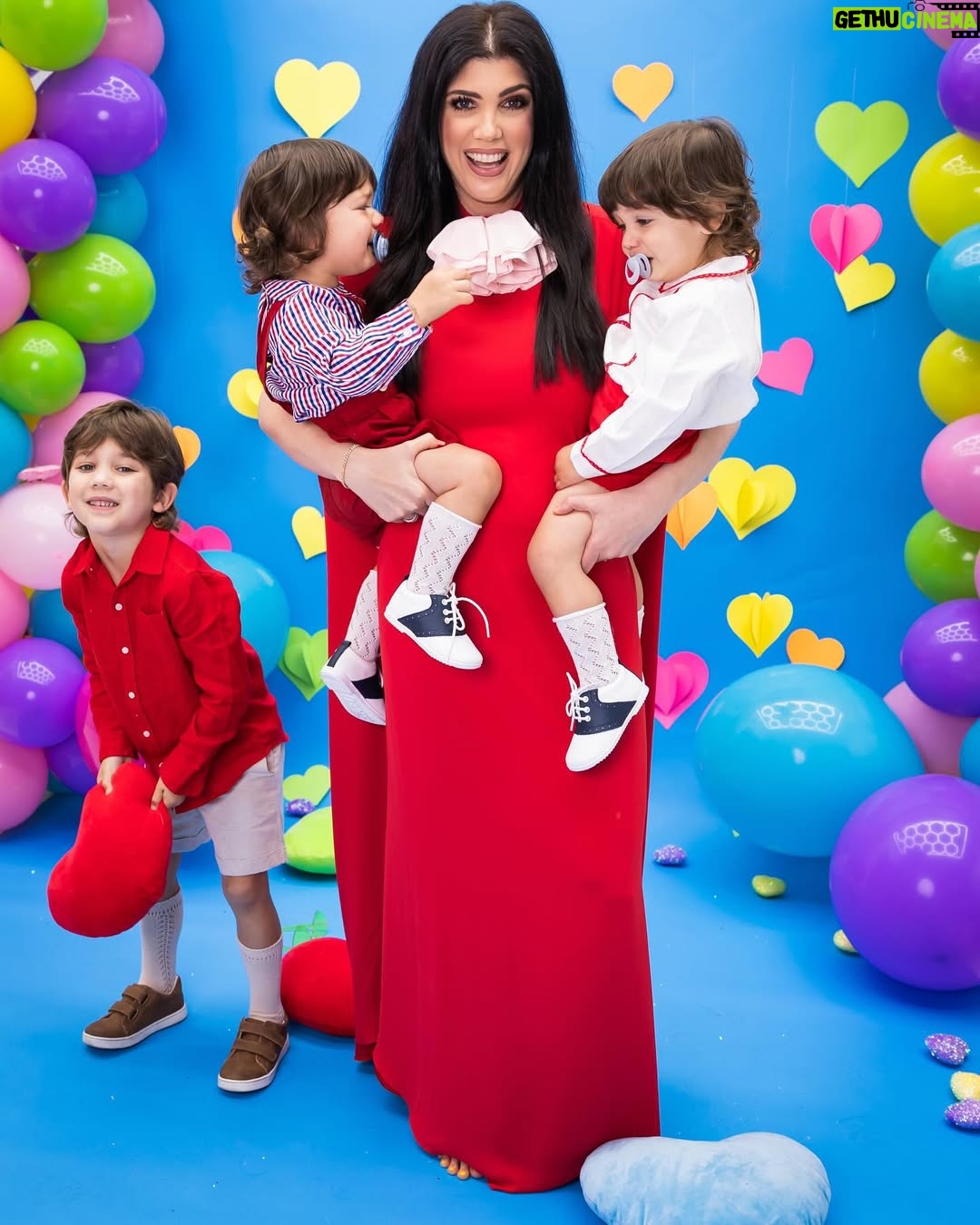 Andrea Nocetti - 2.2K Likes - Happy valentine’s ❤️ #love #happyvalentinesday #happyvalentine #family #pet #dog #sons #mom #brothers #twins #momofboys #boysmama #lucianminski #minskitwins #myboys @lucianminski @minskitwins @fionaandlolastory #felizdiadesanvalentin #sanvalentin @habiaunavezunafoto_ @habiaunavezunvideo
