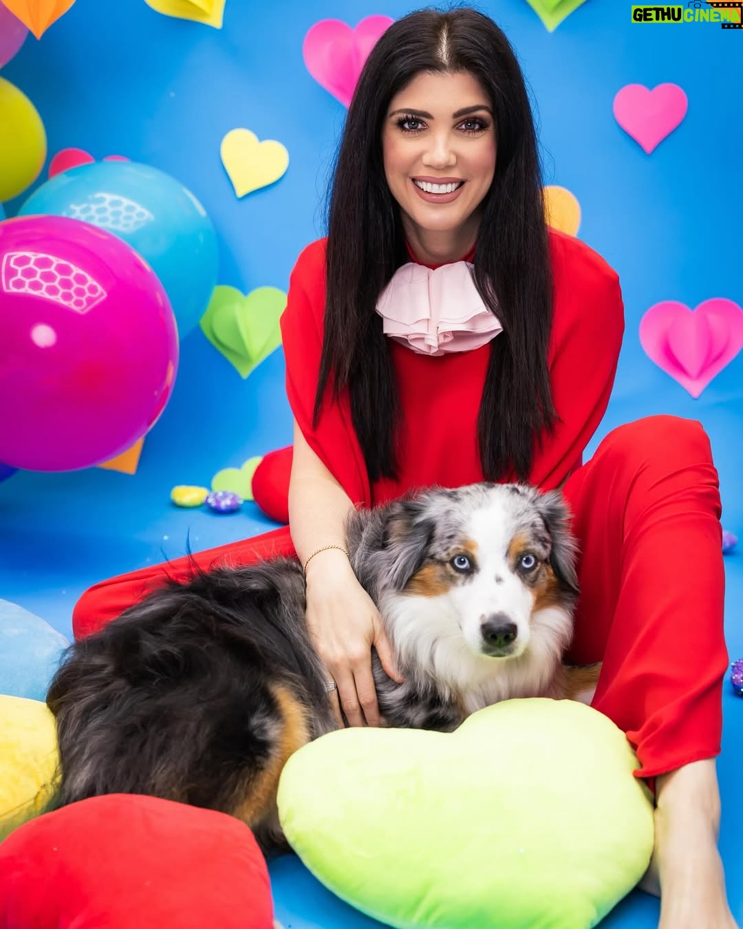 Andrea Nocetti - 2.2K Likes - Happy valentine’s ❤️ #love #happyvalentinesday #happyvalentine #family #pet #dog #sons #mom #brothers #twins #momofboys #boysmama #lucianminski #minskitwins #myboys @lucianminski @minskitwins @fionaandlolastory #felizdiadesanvalentin #sanvalentin @habiaunavezunafoto_ @habiaunavezunvideo