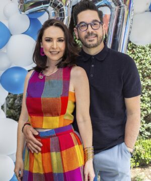 Andrea Torre Instagram - Este fin de semana nos reunimos para festejar la vida de un hombre que ha dejado huella en el escenario, en nuestras vidas y en el corazón de todos los que lo rodean.

¡Feliz cumpleaños, Don George! 🎂
Te celebramos siempre.

#ATH #andreatorre #odp #familiaortizdepinedo #cumpleaños #dongeorge #jorgeortizdepinedo #celebrando