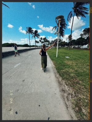 Angeline Moncayo Instagram - Ｙｏｕｒ ｎｏｒｍａｌｄａｙ ｉｓ ｓｏｍｅｏｎe’s  ｄｒｅａｍ， ｓｏ ｂｅ ｔｈａｎｋｆｕｌ ｅｖｅｒｙｄａｙ．♾️