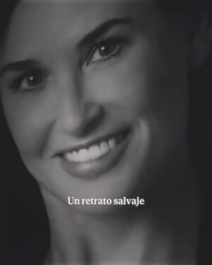 Angeline Moncayo Instagram - Tenía muchas ganas de ver esta película desde hace tiempo, pues ya había escuchado mucho sobre ella. Me alegra profundamente, como mujer y como artista, el merecido reconocimiento que Demi Moore ha recibido, no solo por su maravillosa interpretación, sino también por todo lo que esta película representa y el mensaje que lleva consigo para nuestra sociedad.
Ojalá esta obra cale hondo y se convierta en un mensaje que perdure en el tiempo. Hay tanto por reflexionar sobre esta película y su conexión con nuestra historia como mujeres: la estética, los estereotipos, las exigencias, los límites, y el famoso “balance.” ¿Dónde está el límite de lo que nosotras mismas aceptamos? ¿Qué tanto estamos dispuestas a sacrificar para cumplir con lo que los demás esperan de nosotras?
¿Hasta cuándo vamos a permitir que alguien más nos haga sentir que no somos suficientes? ¿Cuánto más seguiremos perpetuando ese discurso, dejando que pase de generación en generación? A costa de llenar los vacíos de otros, seguimos alimentando industrias que, en su mayoría, están dirigidas por hombres que no comprenden lo que realmente significa ser una mujer. ¿Cuánto más vamos a permitir esto?
Son muchas las cuestiones que esta película invita a plantearnos. Además, destaca algo crucial: cómo se etiqueta a las mujeres y se nos cosifica. Además se nos enseña que la edad es un obstáculo, que envejecer es casi un acto prohibido, mientras que para el sexo opuesto la narrativa suele ser completamente distinta.
Si no han visto la película, háganlo. Que nos deje un mensaje profundo, uno de esos que no solo se queda en nuestra mente, sino que también nos toca el cuerpo y el alma. Un mensaje que nos impulse a construir un mundo más justo, más equilibrado y más humano desde el lugar que corresponde. @trythesubstance @demimoore 👏🏻👏🏻👏🏻
👭👭👭