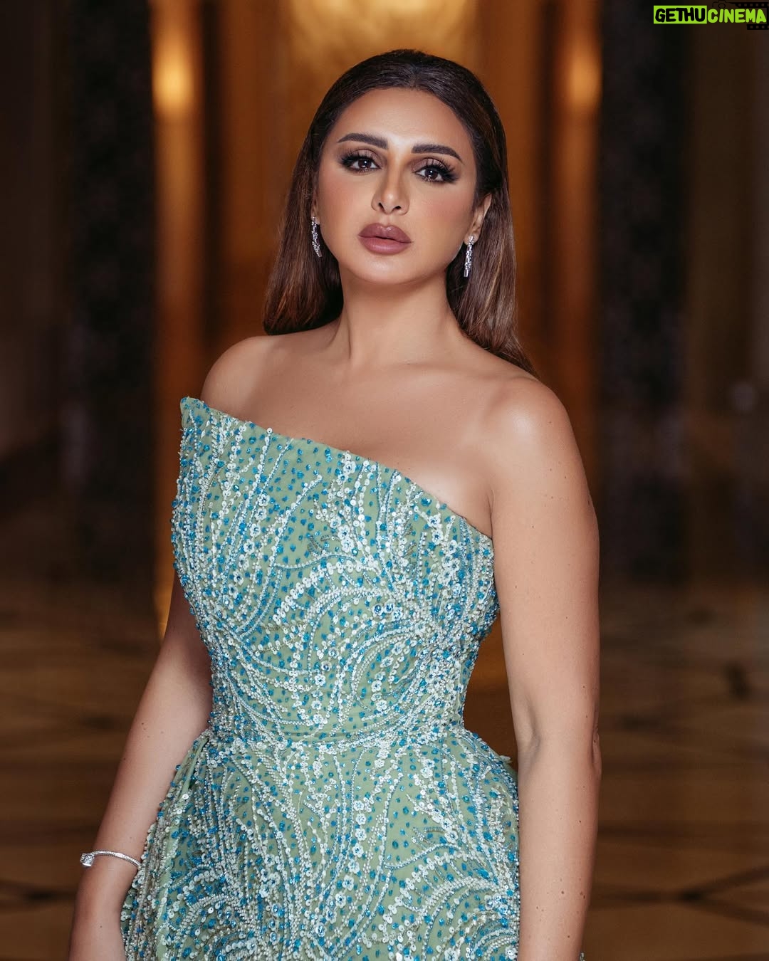Angham - 45.3K Likes - Throwback to Dubai Opera House Concert 🎶
_________________________
Jewellery @marli