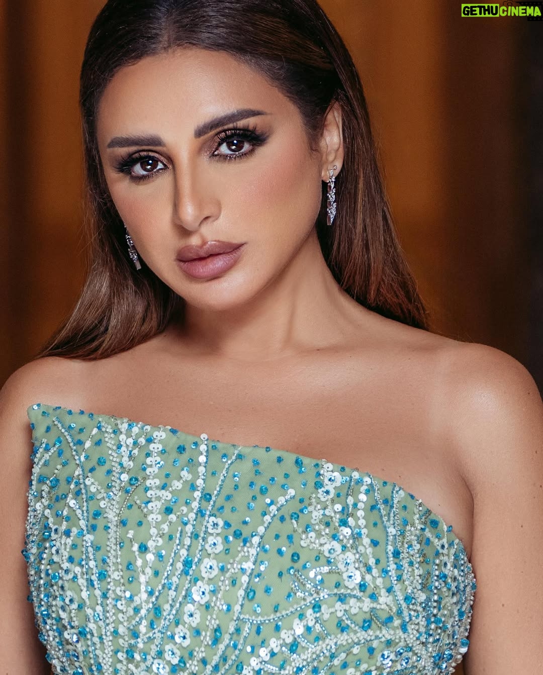 Angham - 45.3K Likes - Throwback to Dubai Opera House Concert 🎶
_________________________
Jewellery @marli