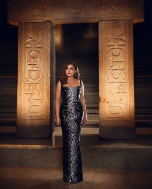 Angham Instagram - فخورة اني جزء من تاريخ كبير و إرث يمتد لآلاف السنين و بوجودي في المتحف المصري الكبير اللي بيجمع عظمة حضارتنا في كل زاوية 🇪🇬 
#أنغام_في_مصر #انغام #ليالي_مصر
……………………..
@legacy.hassanallam 
@grandegyptianmuseum 
@gem.experience