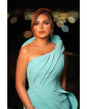 Angham Instagram - من حفلة #مهرجان_العلمين 🇪🇬❤️
#العالم_علمين

Jewllery by @mydiamondegypt