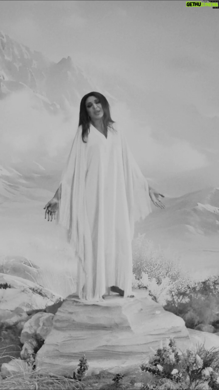 Angham - 106.9K Likes - حبتني؟ جايز كانت محاولة .. مين فينا أولى، أنا ولا هي؟ #تيجي_نسيب
