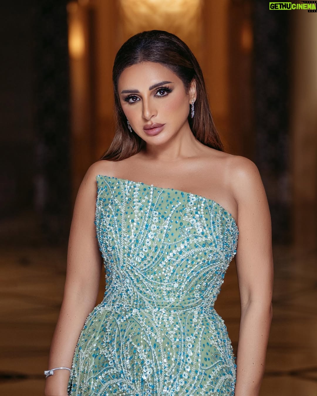 Angham - 45.3K Likes - Throwback to Dubai Opera House Concert 🎶
_________________________
Jewellery @marli