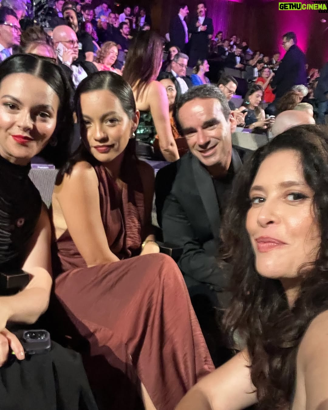 Angie Cepeda - 3 Likes - Hay que ver y contar el cine nacional.
#PremiosMacondo2024 🎬💫
Gracias por una noche mágica. Que viva nuestro cine!
👗 @giovannamarosocouture
💍 @sendanellyrojas
Stylist 🫶🏽 @catalinaramirezstylist
💇🏻♀️ & 💄 @andreajmendoza
Foto 1 by @delvecchio21