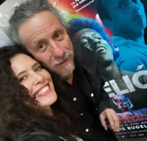 Angie Cepeda Instagram - Que viva la vida, los caminos recorridos, los atardeceres, trabajar con amigos, el cine, la luna, los sobrinos, el ser…
Feliz semana para todxs ❤️