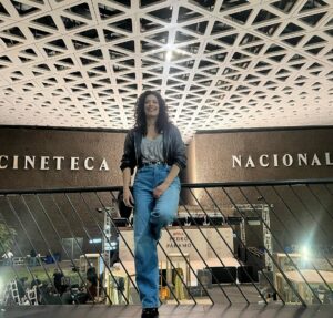 Angie Cepeda Instagram - Que viva la vida, los caminos recorridos, los atardeceres, trabajar con amigos, el cine, la luna, los sobrinos, el ser…
Feliz semana para todxs ❤️