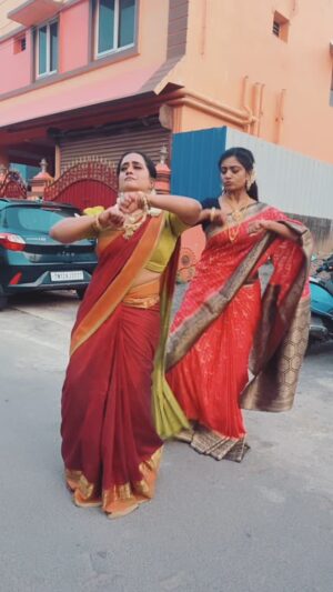 Anjana Srinivas Instagram - #reels#
.
.
.
.
.
.
.
.
.
.
.
.
.
.
.
.
.
.
.
.
.
.
.
.
.
.
.
.
.
.
.
#friendshipgoals# #friendship# #friends# #positvevibes# #positivevibes# #positive# #love# #insta# #trending# #trendingreels# #myself# #viral# #post# #inlove#
