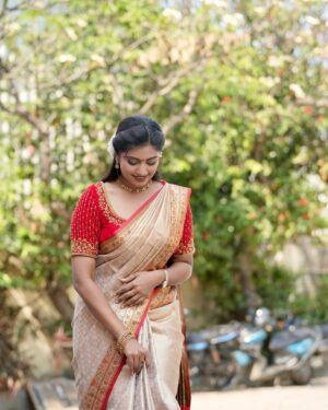 Anjana Srinivas Instagram - 🥰❤️🥰

#maari #durga #zeetamil #anajnasrinivas