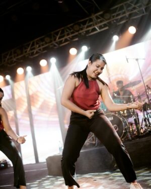 Anju Joseph Instagram - Having fun on stage!!! AnjuJosephLive♥️💃

Pics by @sonnet._.vijaya