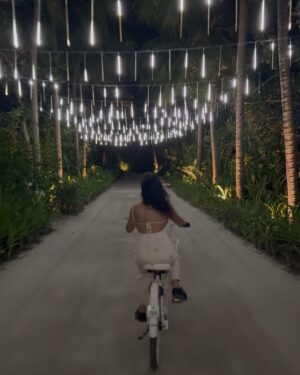 Anna Abreu Instagram - Kiitos loma 2025. Olit ihana. ❤️
Nyt loppuvuos isosti duunii tästä saadulla energialla. Oon valmis.🤝