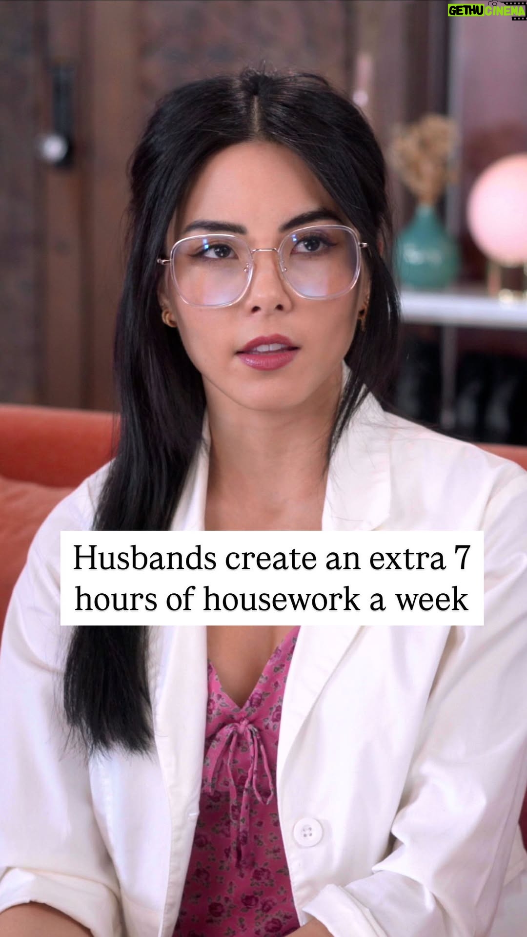 Anna Akana - 137.2K Likes - Husbands create extra 7 hours of housework per week according to a study from the University of Michigan. I initially learned about this in the maddening book invisible women, which I recommend reading if you want your blood to boil
.
.
.
Shot by @johnleestills
Grip @meliseeta
Sound @mobleywillwork
Edited by @mrtimh