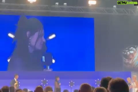 Anna Veith - 16.6K Likes - Still overwhelmed 🥹
Receiving the Lifetime Award at the Leonidas Gala yesterday means more than I can put into words. It’s not just about sport. It’s about the people, the journey, the growth. To everyone who supported me, held me up in tough moments, and kept me going – thank you. And to you, Lara – I’m so thankful for all that we’ve shared and still will. ⛷️
The end of a career is never the end of a passion. It’s just a new chapter. 💗 Grateful beyond words. 💫
Congratulations to all award winners 🦁
📸 by @salzburgernachrichten
👗 @femmemaison.official / @corneliatmntz
#leonidasgala #lifetimeachievement #ski #passion #grateful #Audi