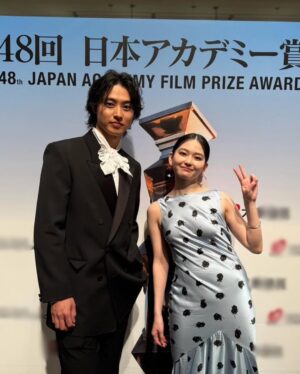 Anna Yamada Instagram - 第48回日本アカデミー賞
優秀助演女優賞、新人俳優賞を受賞しました。
ふたつの素晴らしい作品にこんなにも素敵な場所に連れて来ていただきました。
お世話になっている人たちに感謝の気持ちを伝えられて嬉しかったです。
ありがとうございました☺️
#正体　
#ゴールデンカムイ