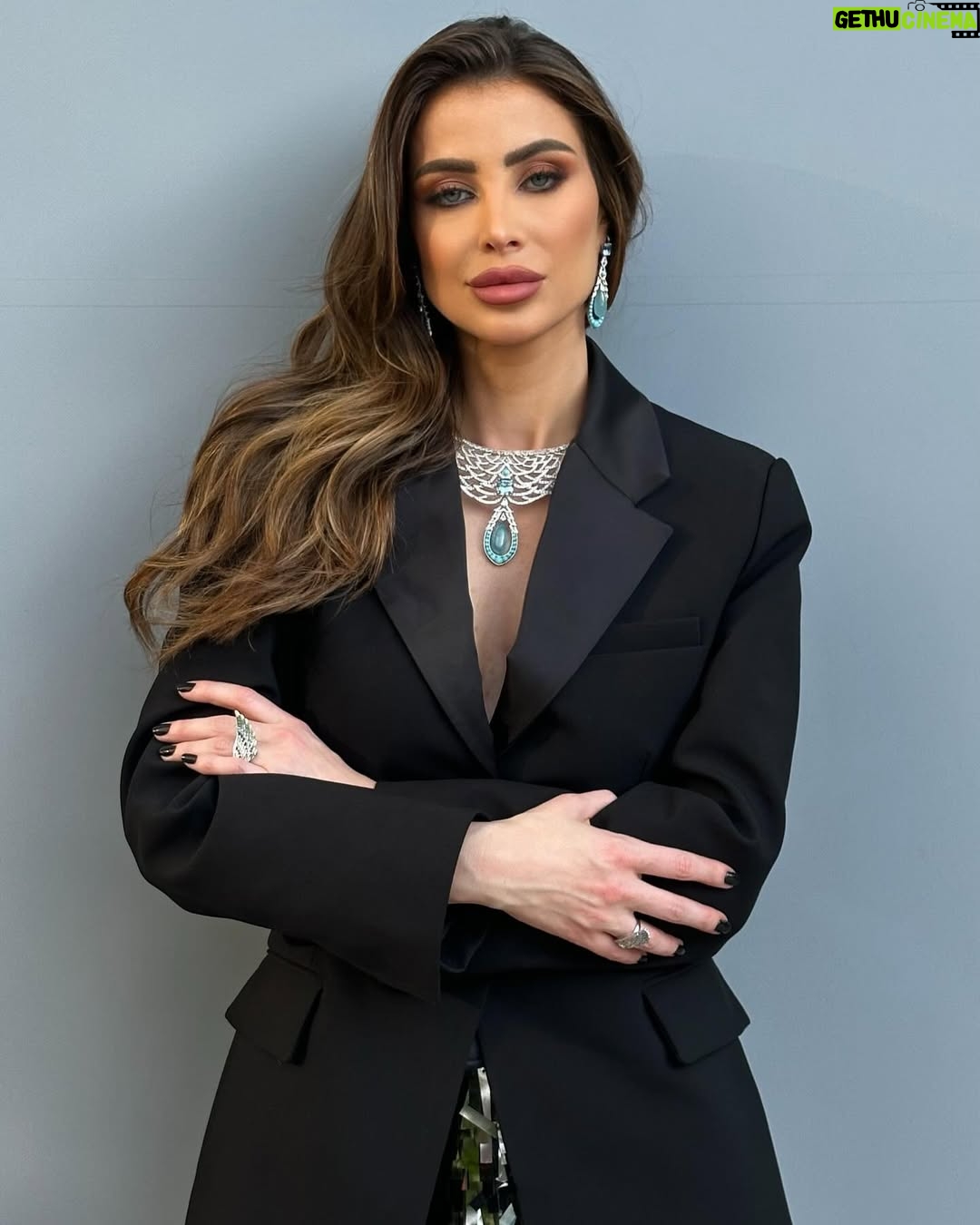 Annabella Hilal - 65.6K Likes - When they say diamonds are a girl’s best friend 💎 ✨
From my visit yesterday to @garrard ‘s stunning pop boutique at the Mandarin Oriental Jumeira, Dubai
The jewelry is exquisitely crafted, with impeccably cut diamonds that radiate brilliance, showcasing the true elegance of high jewelry
#GarrardIcon